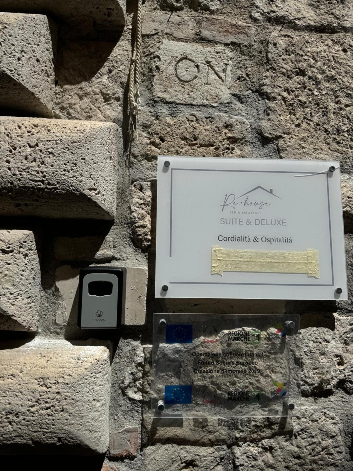 Re House Suite & Deluxe Apartament Ascoli Piceno Eksteriør billede